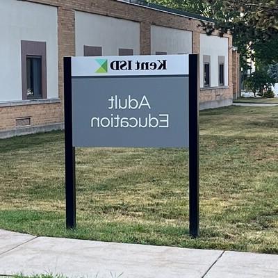 Sign outside uedbet官网ISD building at 3600 Byron Center Ave. SW in 怀俄明, Michigan